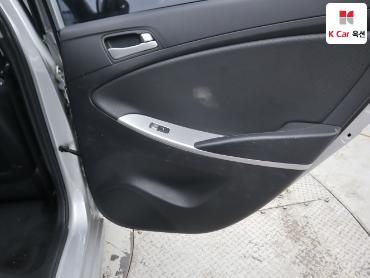 2014 - hyundai accent