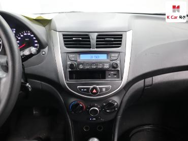 2014 - hyundai accent