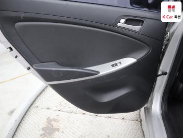 2014 - hyundai accent