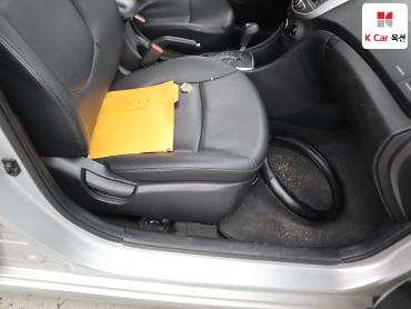 2014 - hyundai accent