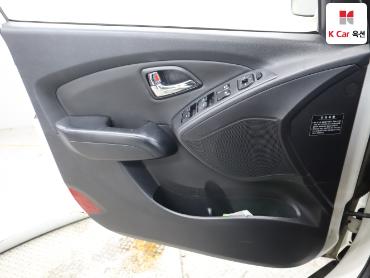 2011 - hyundai tucson