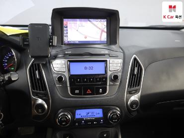 2011 - hyundai tucson
