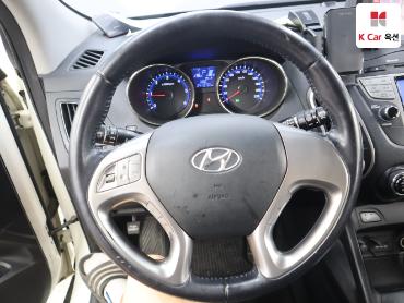 2011 - hyundai tucson