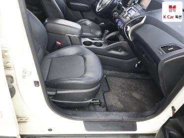 2011 - hyundai tucson