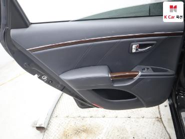 2010 - hyundai grandeur
