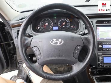 2010 - hyundai grandeur