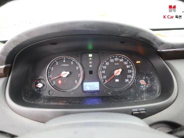 2010 - hyundai grandeur