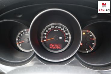2010 - kia roche