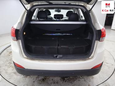 2010 - hyundai tucson