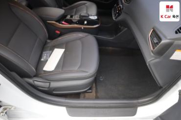 2018 - hyundai ioniq