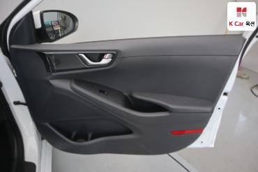 2018 - hyundai ioniq