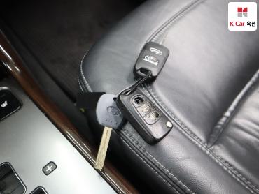2011 - hyundai grandeur