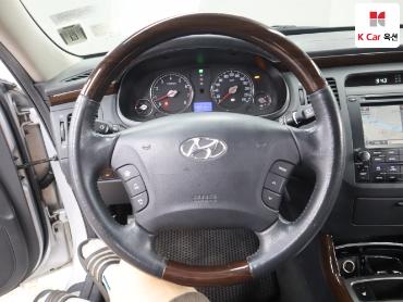 2011 - hyundai grandeur