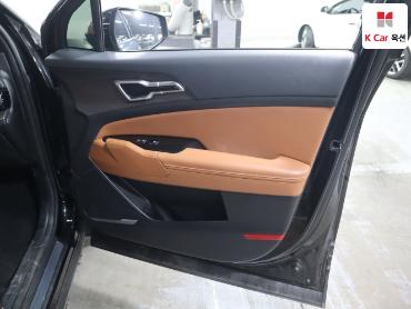2023 - kia sportage