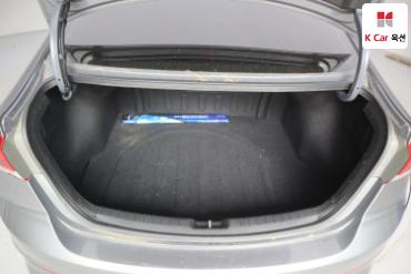 2018 - hyundai avante
