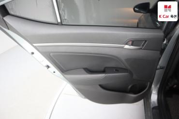 2018 - hyundai avante