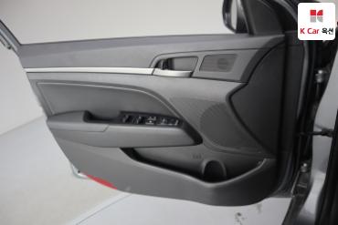 2018 - hyundai avante