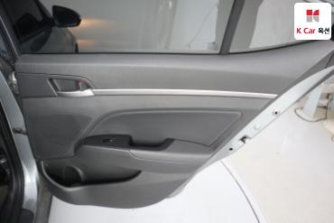 2018 - hyundai avante