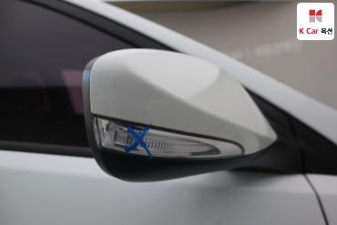 2012 - hyundai accent