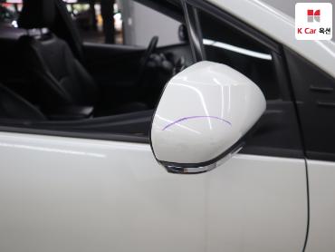 2017 - toyota prius