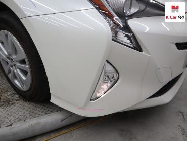 2017 - toyota prius