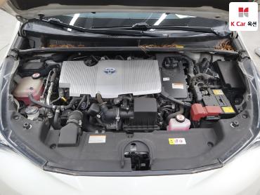 2017 - toyota prius