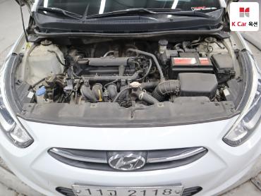 2015 - hyundai accent