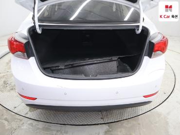 2016 - hyundai avante