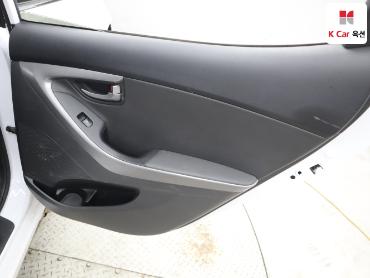 2016 - hyundai avante