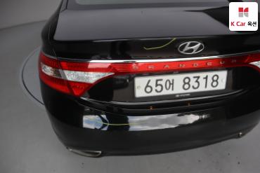 2011 - hyundai grandeur