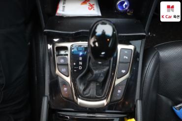 2011 - hyundai grandeur