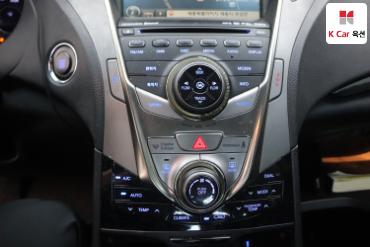 2011 - hyundai grandeur