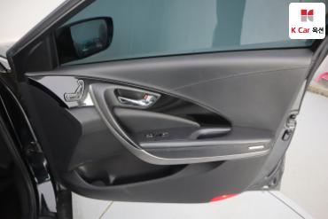2011 - hyundai grandeur