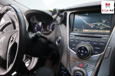 2011 - hyundai grandeur