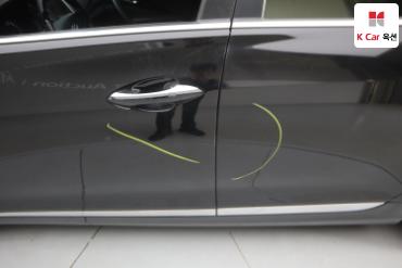 2011 - hyundai grandeur