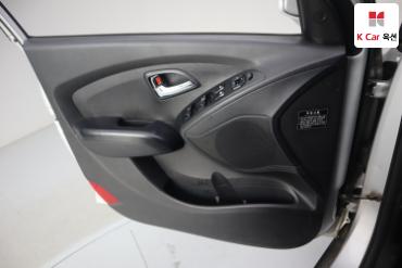 2012 - hyundai tucson