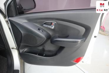 2012 - hyundai tucson