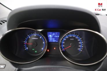 2012 - hyundai tucson