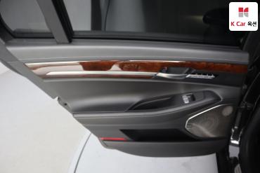 2018 - genesis eq900