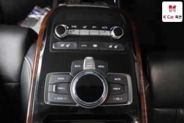 2018 - genesis eq900