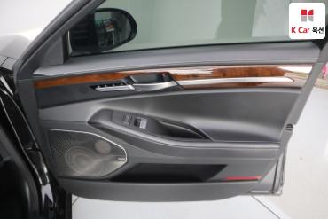 2018 - genesis eq900