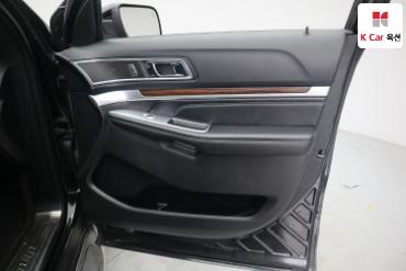 2016 - ford explorer