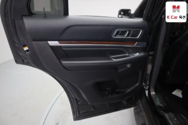 2016 - ford explorer