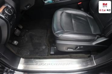 2016 - ford explorer