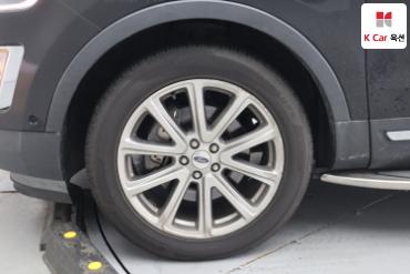 2016 - ford explorer