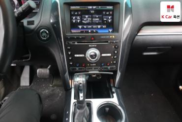 2016 - ford explorer