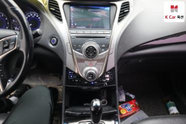 2011 - hyundai grandeur