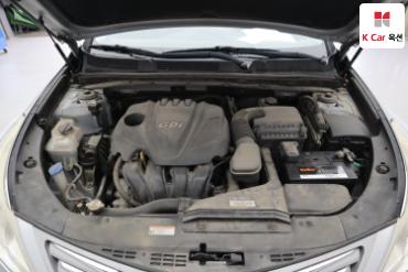 2011 - hyundai grandeur