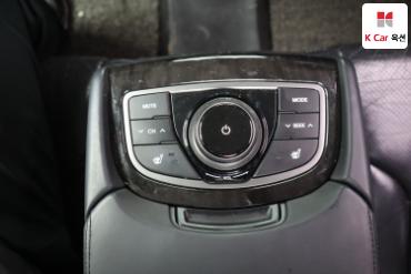 2011 - hyundai grandeur