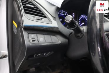 2011 - hyundai grandeur